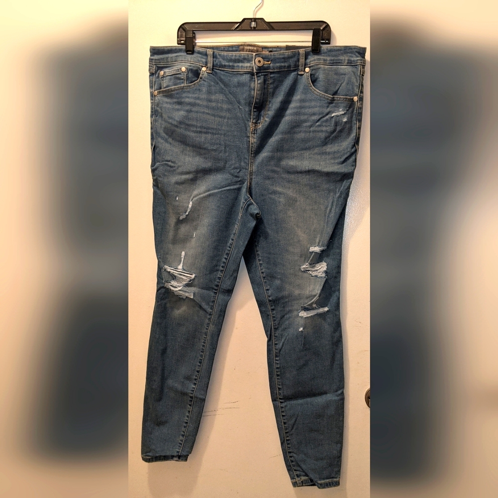 Torrid 20T Midfit Super Skinny Jeans